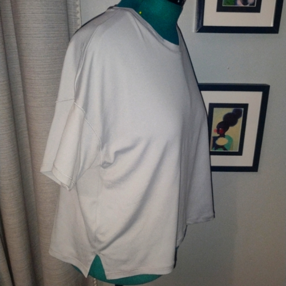 Yogalicious Super Soft Deluxe Boxy Crop Heather Gray Tee Sz XL NWT - Picture 3 of 8